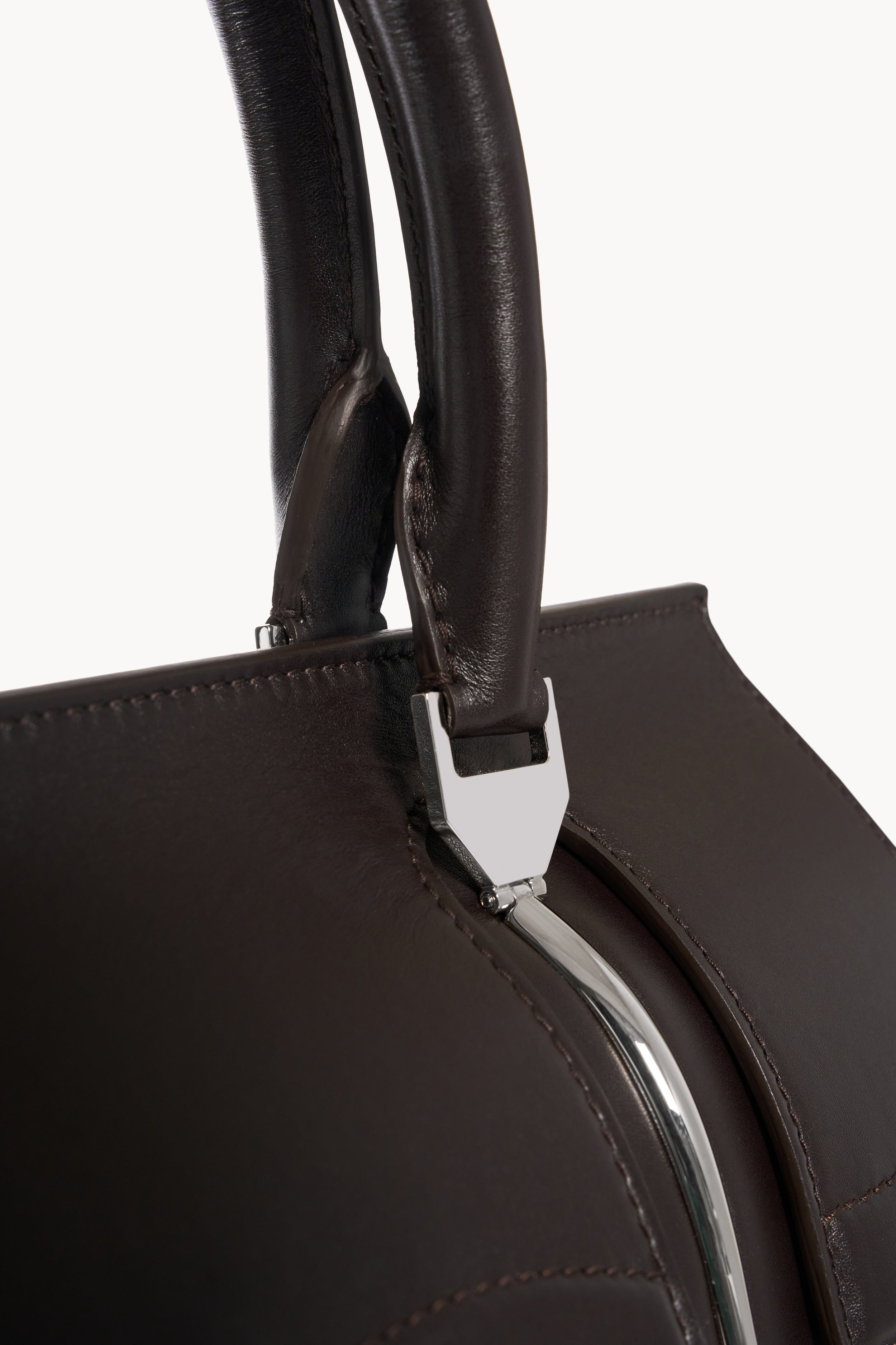 Chocoloate Shopping bag with flap closure